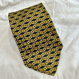 Geometric Patterned Tie in Gold and Blue Club Room 100% Silk 56” Long 3.75” Wide